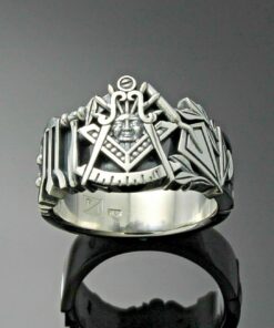 https://prolinedesigns.com/full-product-line/masonic-rings/past-master/past-master-masonic-ring-in-sterling-silver-style-001/