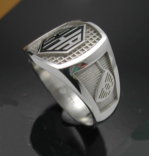Men's monogrammed golf style ring.