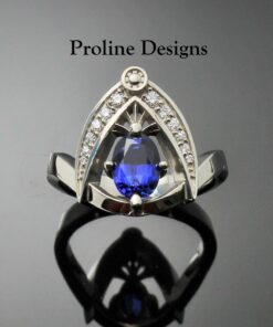 Blue Sapphire and Diamond Ring Vintage style in 14k Gold