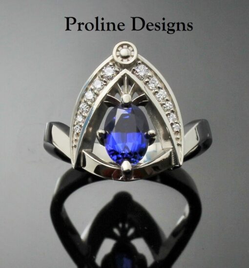 Blue Sapphire and Diamond Ring Vintage style in 14k Gold