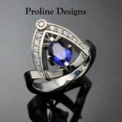 Blue Sapphire and Diamond Ring Vintage style in 14k Gold