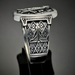 Stylish Blue Lodge Ring in Sterling Silver, side view