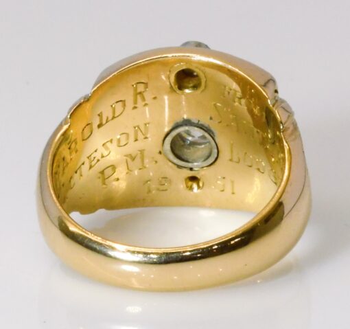 vintage past master gold ring, inside ring view